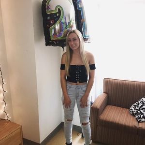 Meet your Posher, Nicole